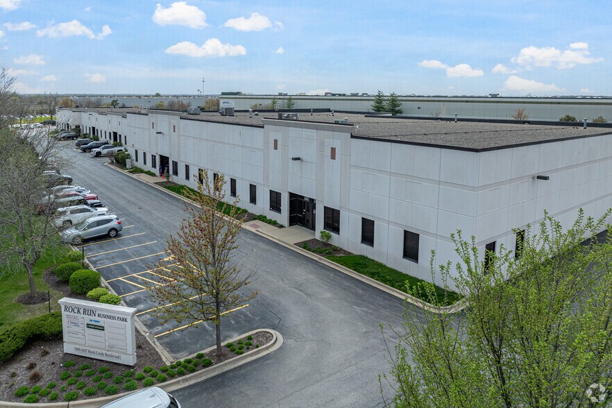 1601-1627 Rock Creek Blvd, Joliet, IL à louer - Photo du bâtiment - Image 2 de 40