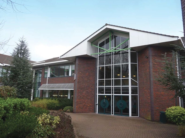 Jays Clos, Basingstoke for lease - Building Photo - Image 1 of 1