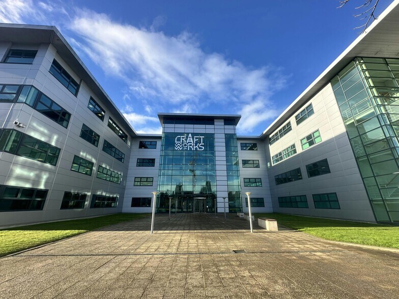 89 Hydepark St, Glasgow for lease - Building Photo - Image 2 of 45