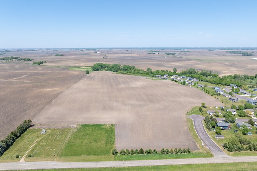 Randall Road, Lake Crystal, MN à vendre - Photo du bâtiment - Image 3 de 10