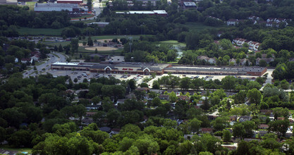 115-237 Irving Park Rd, Streamwood, IL - aerial  map view