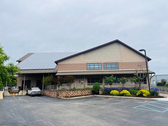 More details for 848 Sussex Blvd, Broomall, PA - Industrial for Lease