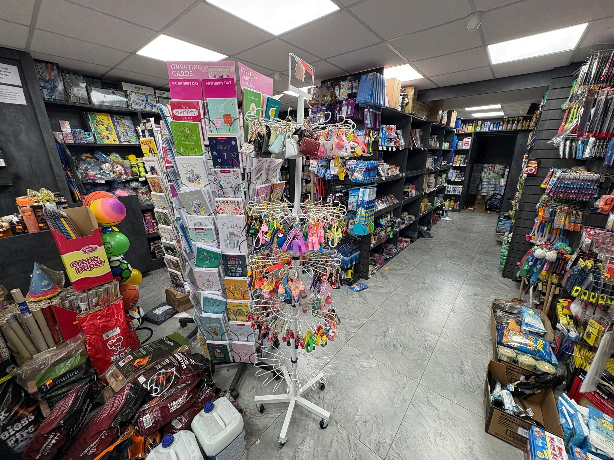 1 Oxford Rd, Uxbridge for lease Primary Photo- Image 1 of 5