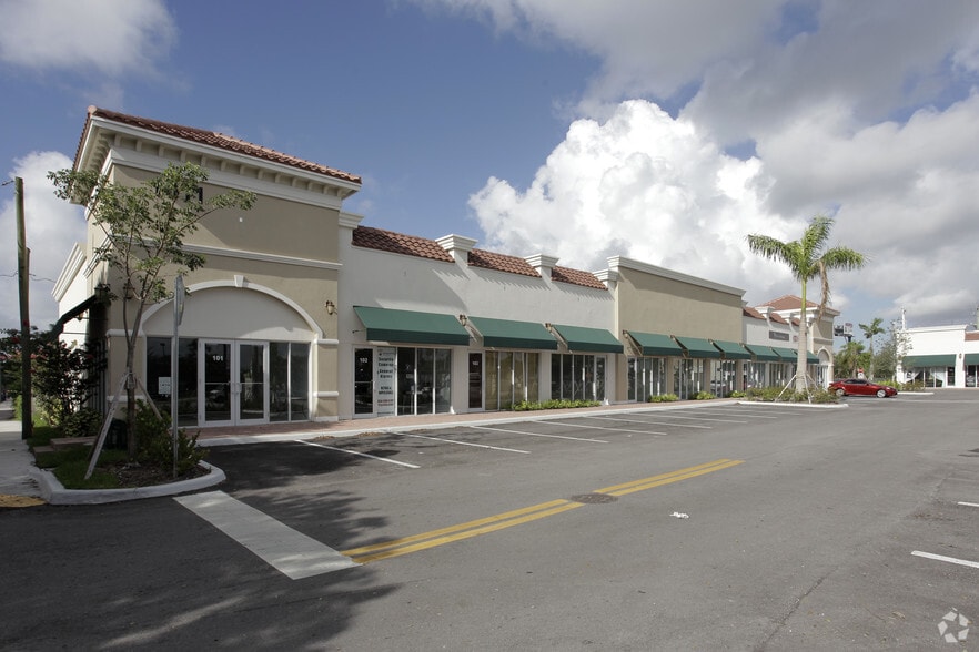 1011-1021 W Hallandale Beach Blvd, Hallandale, FL for lease - Building Photo - Image 2 of 9