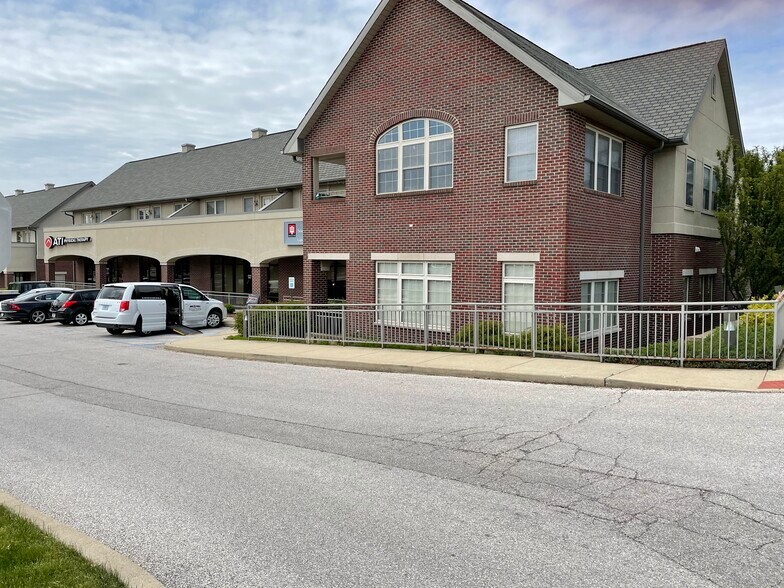 1332 W Arch Haven Ave, Bloomington, IN à louer - Photo principale - Image 1 de 1