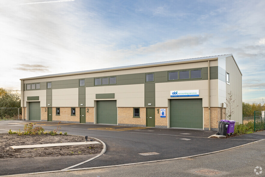 Willoughton Dr, Gainsborough for lease - Building Photo - Image 2 of 3