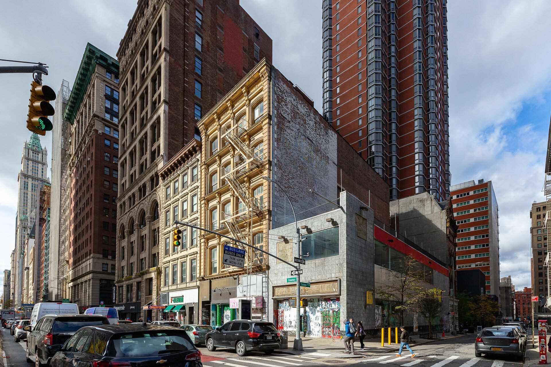 317 Broadway, New York, NY à vendre Photo du bâtiment- Image 1 de 5