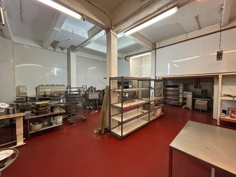 34-28 Bogmoor Pl, Glasgow à louer - Photo du bâtiment - Image 3 de 14