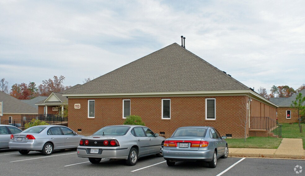 113 Bulifants Blvd, Williamsburg, VA à louer - Photo du bâtiment - Image 2 de 20
