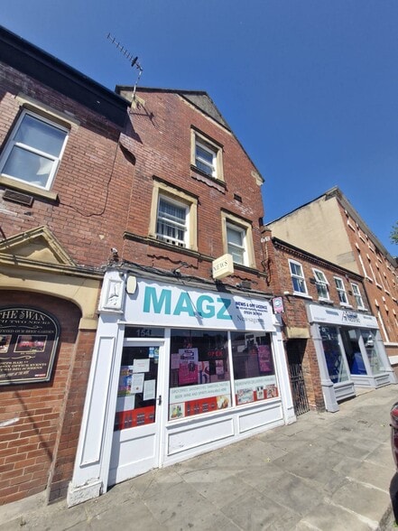 154 Westgate, Wakefield for sale - Building Photo - Image 2 of 3