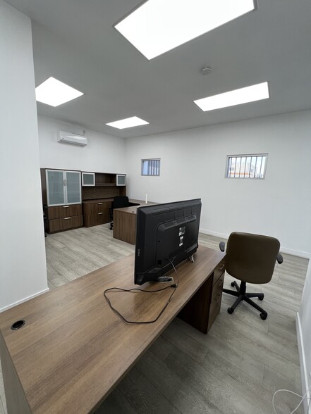 17301 S Figueroa St, Gardena, CA for lease - Building Photo - Image 3 of 6