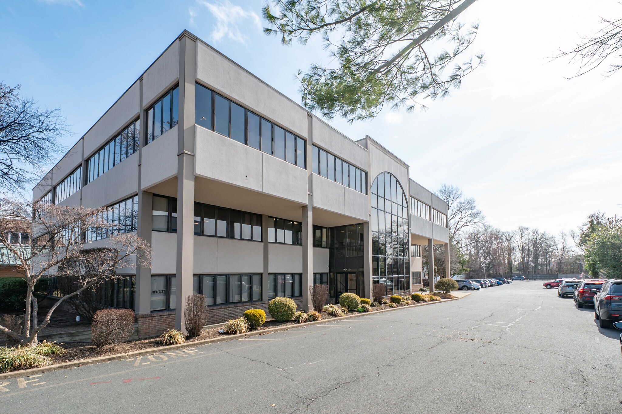 622 Georges Rd, North Brunswick, NJ à vendre Photo du bâtiment- Image 1 de 11