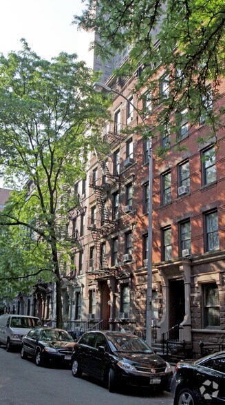 518 E 83rd St, New York, NY à vendre - Photo principale - Image 2 de 16