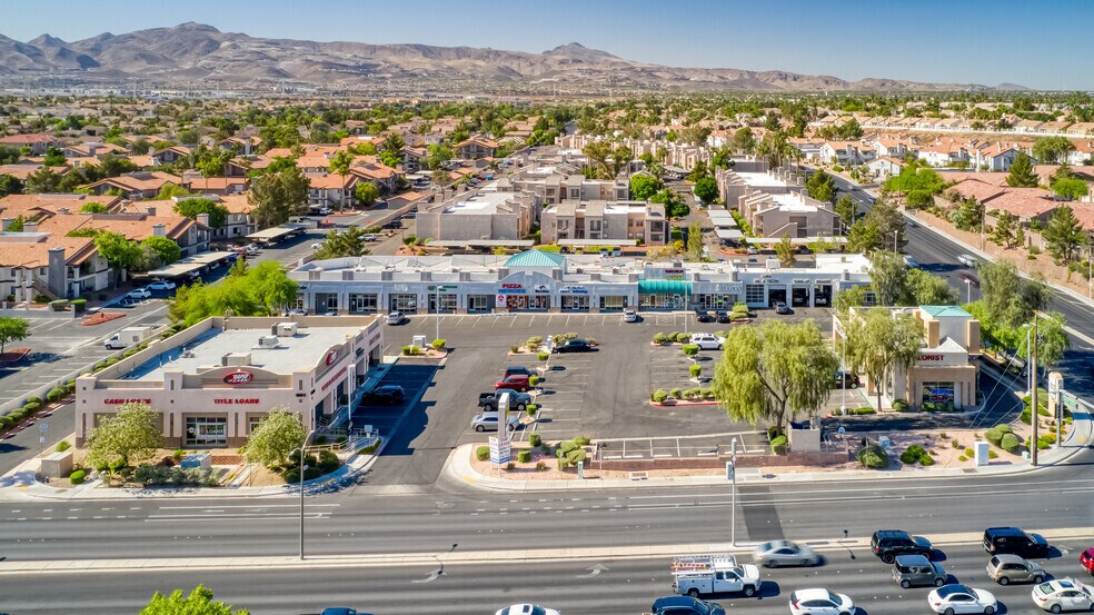 1601 W Warm Springs Rd, Henderson, NV à louer - Photo du bâtiment - Image 2 de 3