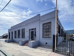 2404 E 28th St, Vernon, CA for lease Building Photo- Image 1 of 5