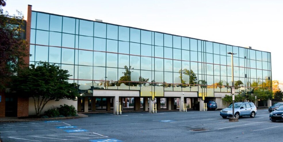 26 N Cedar St, Lititz, PA à vendre - Photo du bâtiment - Image 3 de 16