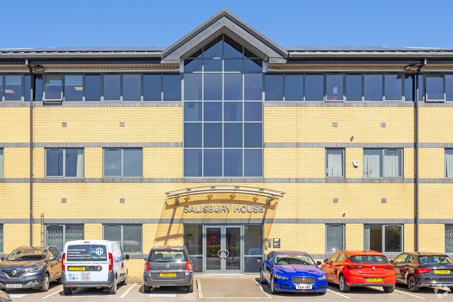 12 Saxon Way, Hessle à louer - Photo du bâtiment - Image 3 de 3