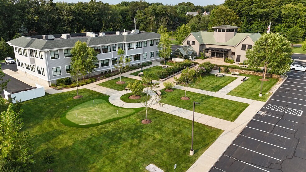 350 Goose Ln, Guilford, CT à louer - Photo du bâtiment - Image 1 de 16