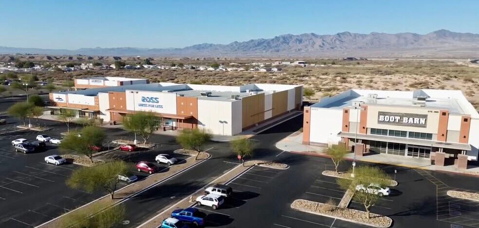 3699 Hwy 95, Bullhead City, AZ à louer - Photo du bâtiment - Image 2 de 9