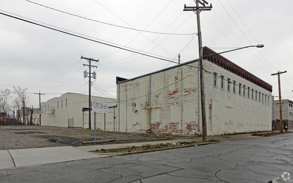 3240 Woodbridge St, Detroit, MI for lease - Building Photo - Image 2 of 16