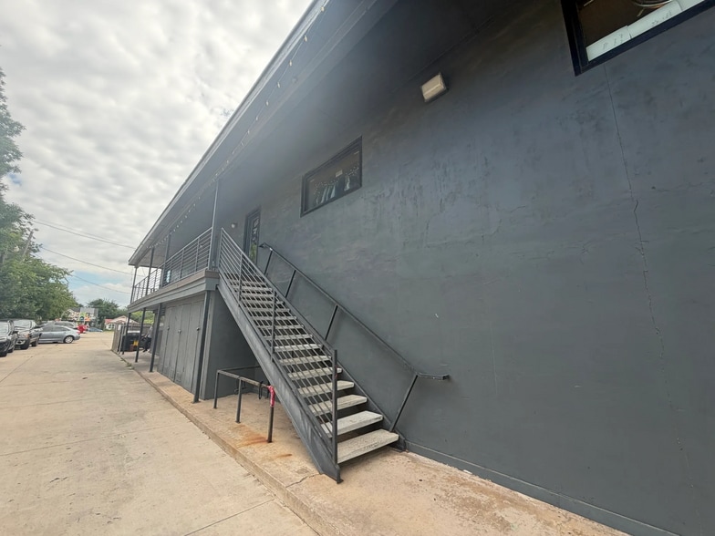 1634 N Blackwelder Ave, Oklahoma City, OK à louer - Photo du bâtiment - Image 3 de 12