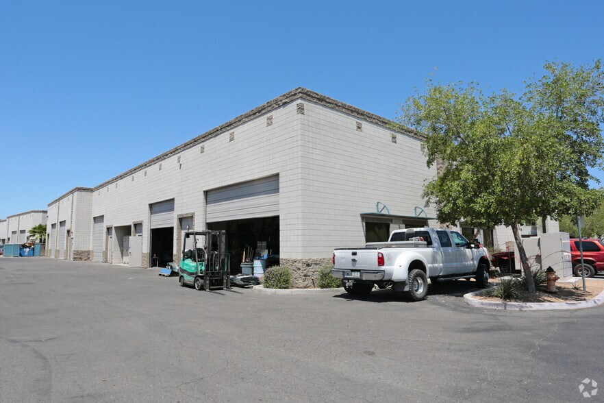 470 E Warner Rd, Chandler, AZ à louer - Photo du bâtiment - Image 2 de 5