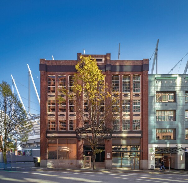 780 Beatty St, Vancouver, BC à louer - Photo du bâtiment - Image 3 de 7
