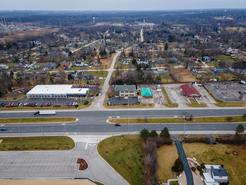 739 North Ave, Glendale Heights, IL à louer - Photo du bâtiment - Image 3 de 52