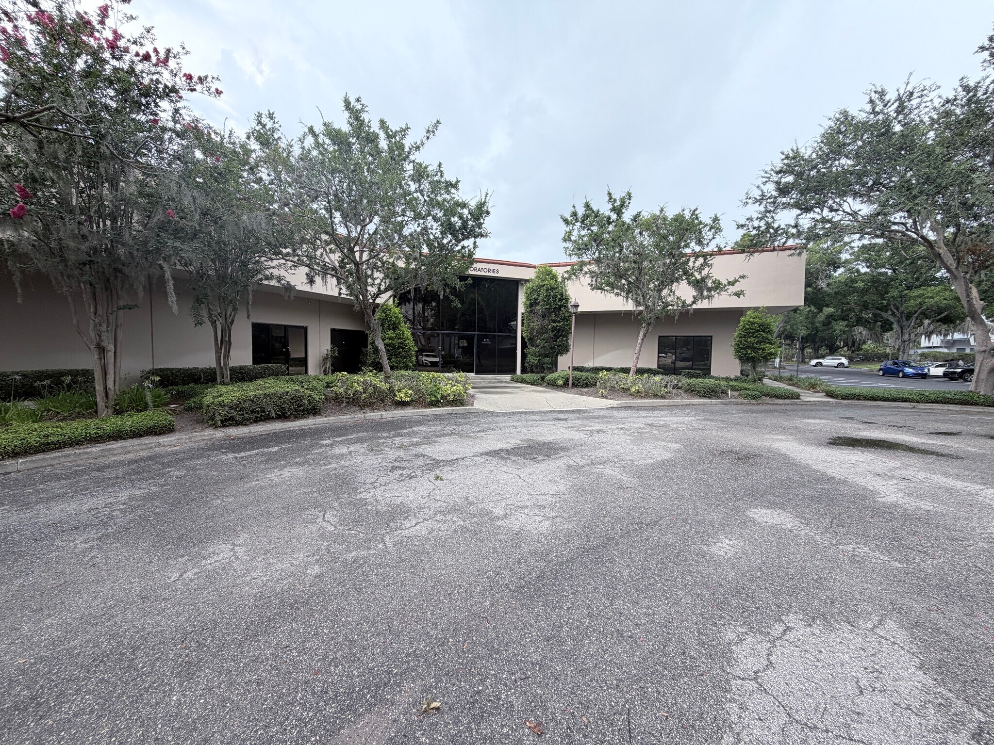 4504-4548 Parkbreeze Ct, Orlando, FL à louer Photo principale- Image 1 de 3