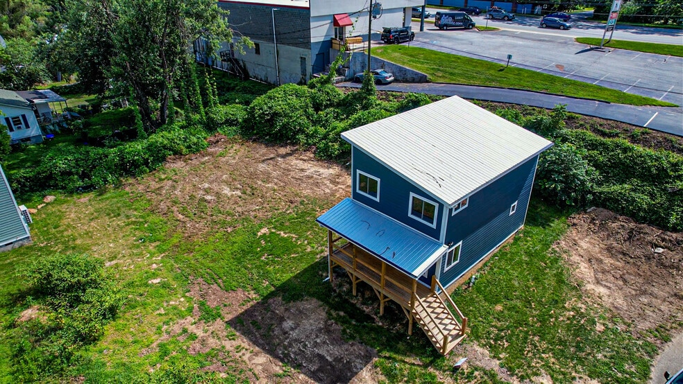692 Reed St, Asheville, NC for sale - Building Photo - Image 2 of 8