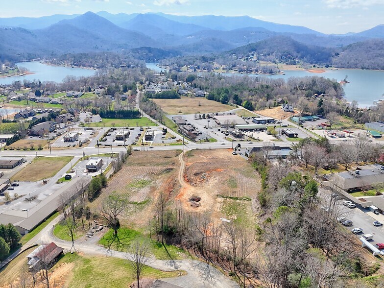 200 US Highway 76E, Hiawassee, GA à vendre - Photo du bâtiment - Image 2 de 24