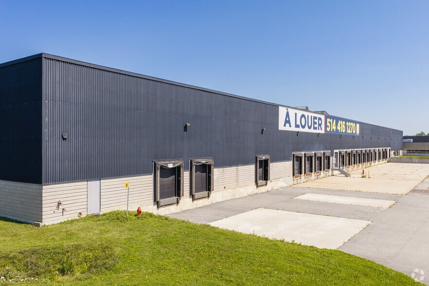 2750 Av Francis-Hughes, Laval, QC for lease - Building Photo - Image 3 of 7