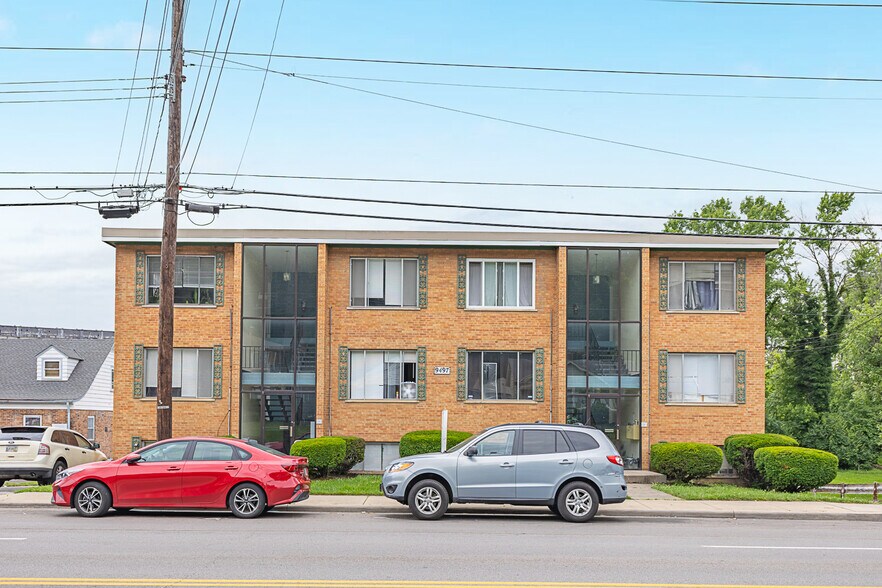 9495 Reading Rd, Cincinnati, OH à vendre - Photo du bâtiment - Image 3 de 26