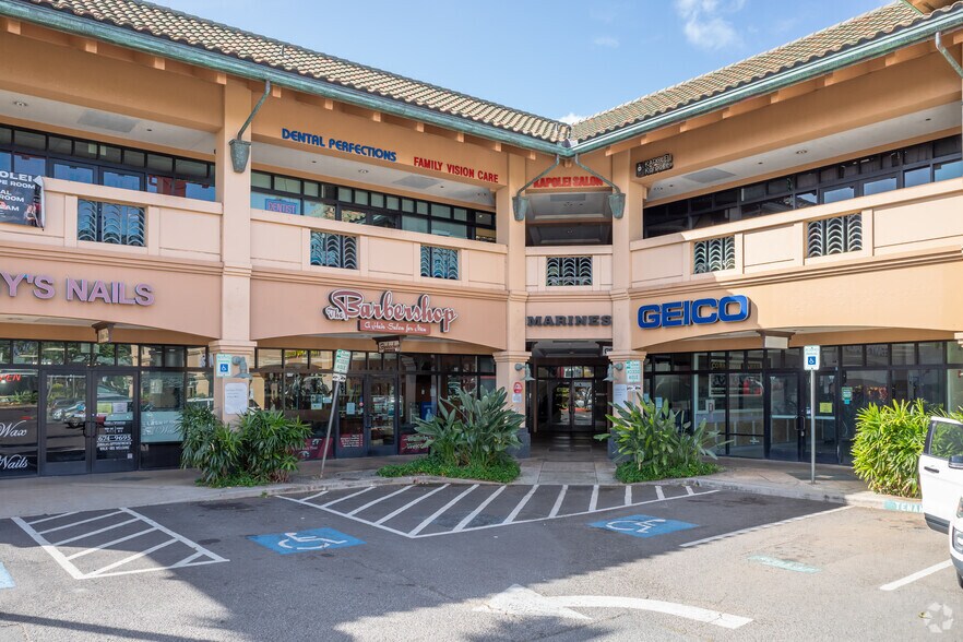 563-565 Farrington Hwy, Kapolei, HI à louer - Photo du bâtiment - Image 2 de 7