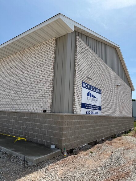 1405 Enterprise Dr, De Pere, WI à louer - Photo du bâtiment - Image 2 de 7