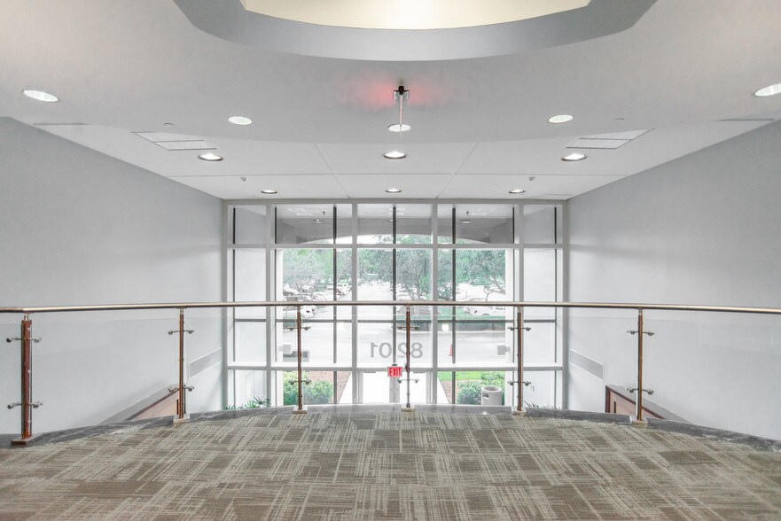 8201 Peters Rd, Plantation, FL à louer - Photo intérieure - Image 3 de 3