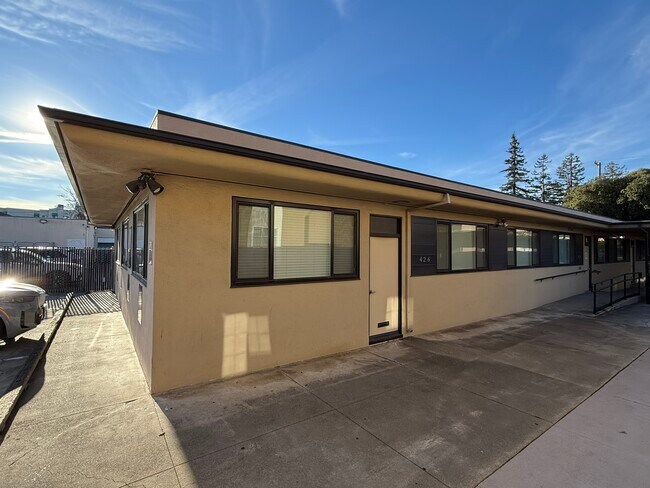 Plus de détails pour 422-426 Peninsula Ave, San Mateo, CA - Bureau à vendre