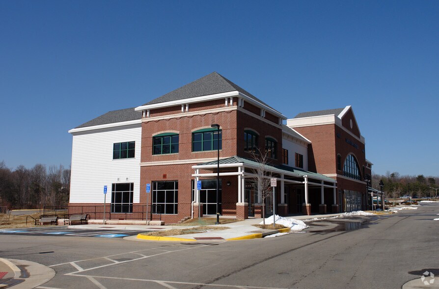 9010 Lorton Station Blvd, Lorton, VA à vendre - Photo du bâtiment - Image 3 de 13