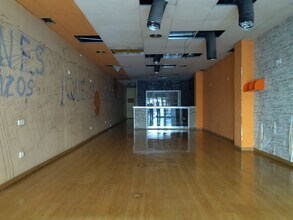 Retail in Sabadell, Barcelona for lease Interior Photo- Image 2 of 11