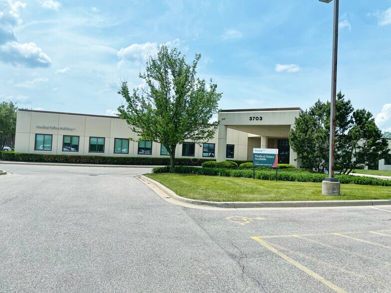 3703 Doty Rd, Woodstock, IL à louer - Photo du bâtiment - Image 2 de 27