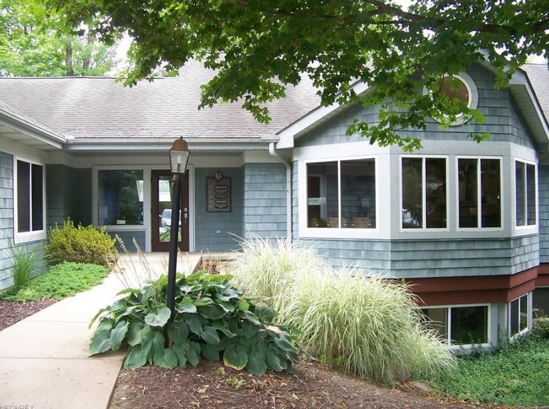 4831 Darrow Rd, Stow, OH for lease - Building Photo - Image 3 of 11