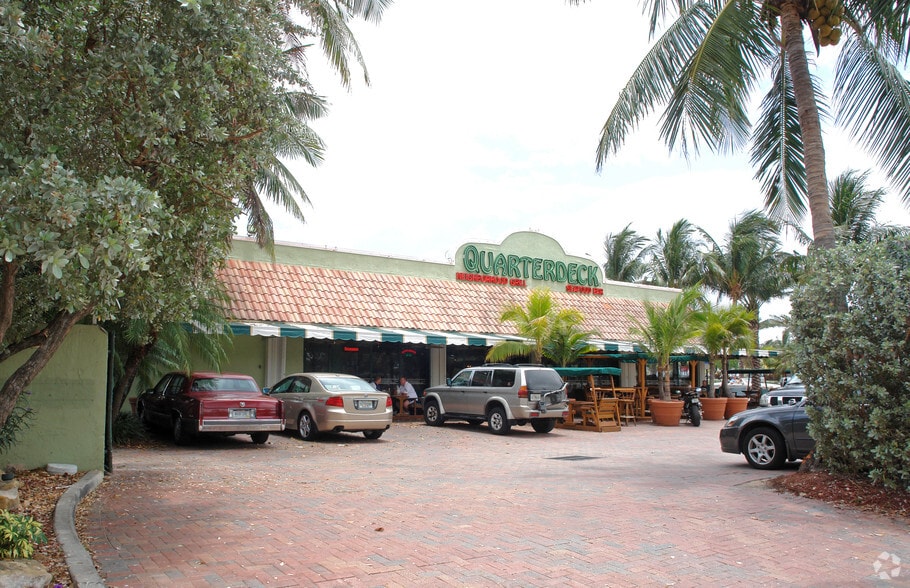 2933 E Las Olas Blvd, Fort Lauderdale, FL à louer - Photo du bâtiment - Image 2 de 3