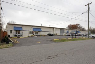 104 W Webster St-(19k SF Industrial FORLEASE) - Warehouse