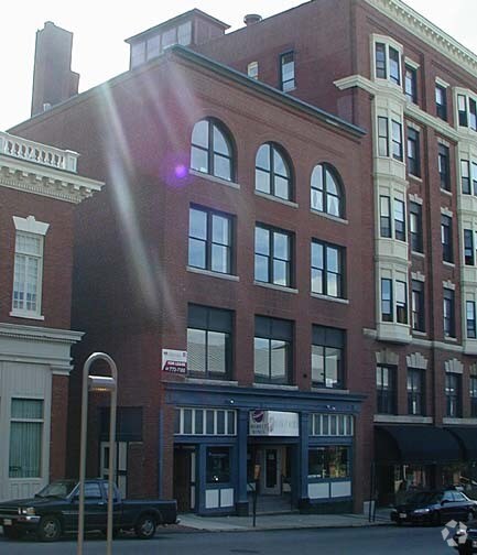 24 Preble St, Portland, ME à louer - Photo du bâtiment - Image 2 de 26