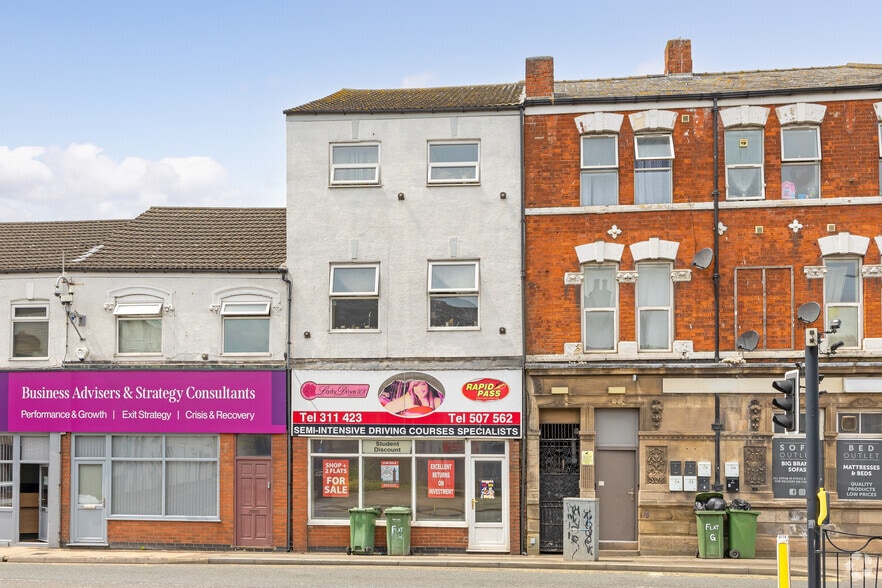 4 Freeman St, Grimsby for sale - Primary Photo - Image 1 of 2