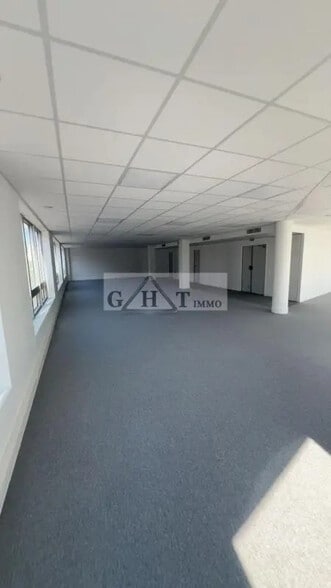 Bureau dans Saint-Ouen-sur-Seine à louer - Photo intérieure - Image 2 de 5