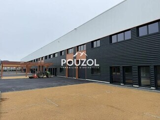 Plus de détails pour Local d'activités à louer