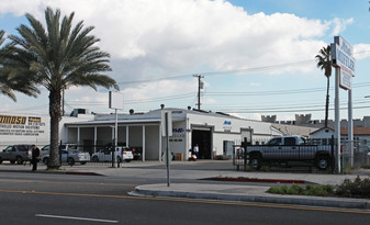 W. Burbank Blvd - Drive Through Restaurant