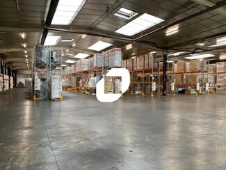 Plus de détails pour Plusieurs types d'espaces à louer