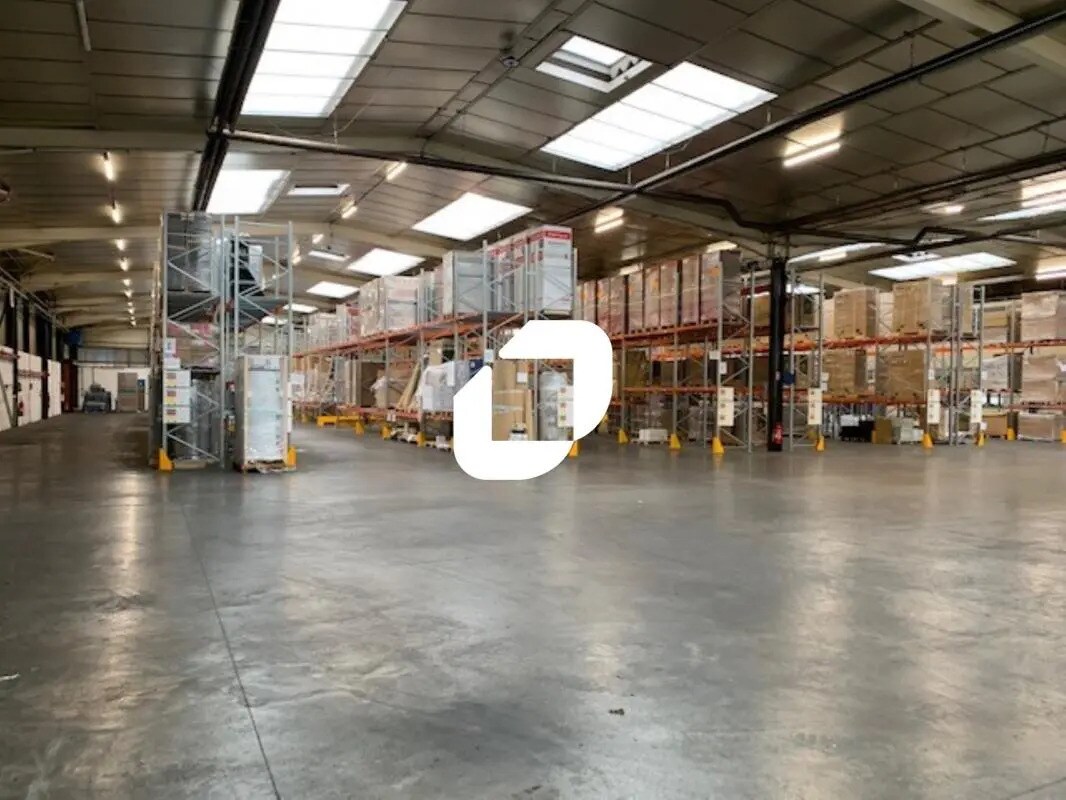 Bureau dans Chaponost à louer Photo du bâtiment- Image 1 de 16